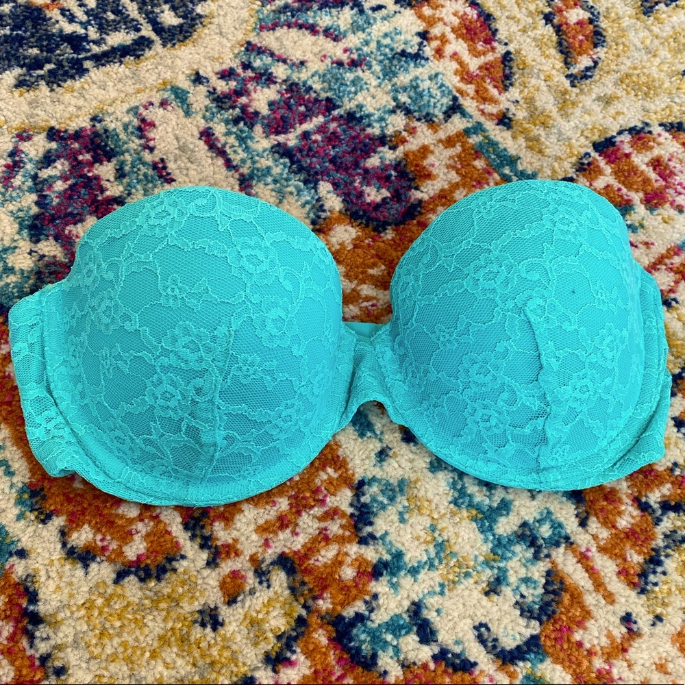 EUC VS Strapless Bra 32D